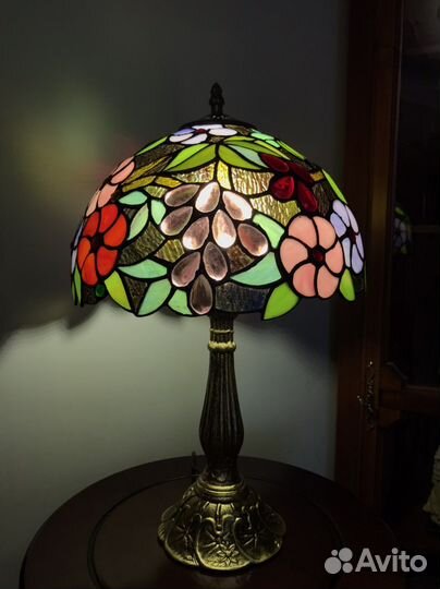 Лампа настольная в стиле Тиффани