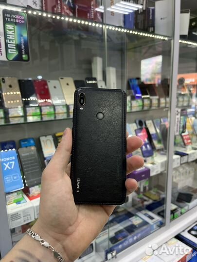 HUAWEI Y6 (2019), 2/32 ГБ