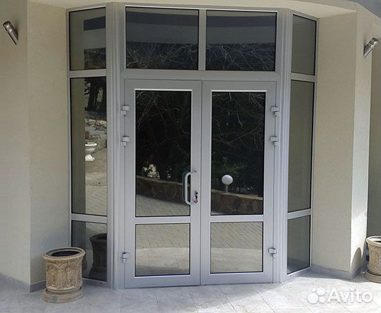 Дверь входная алюминиевая