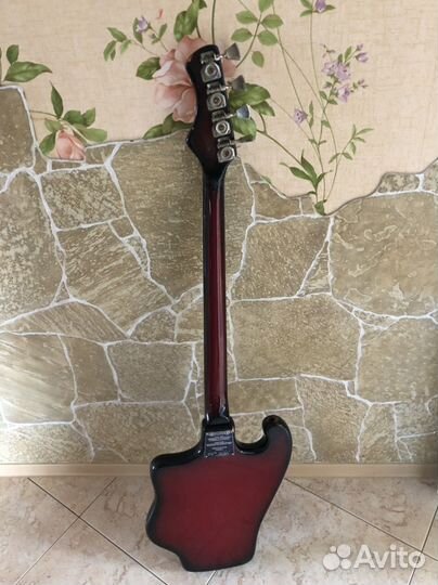 Бас гитара Тоника