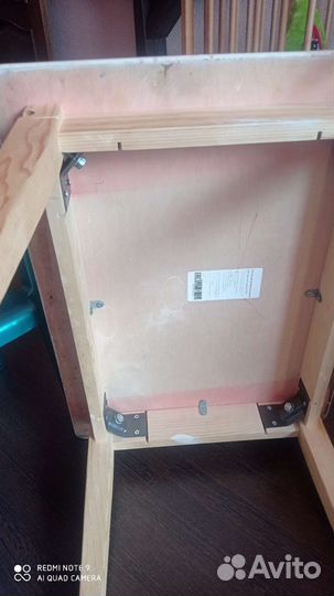 Детский столик и 2 стульчика