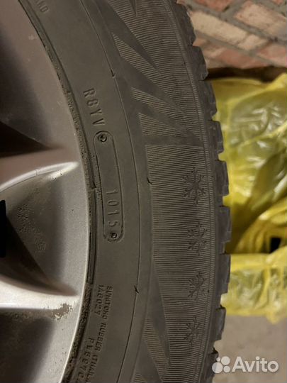 Комлект колес зима шипы 215/70 R16