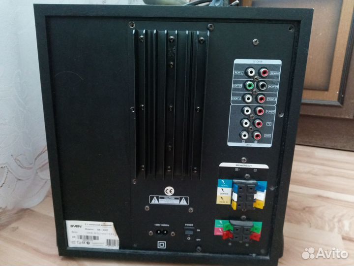 Музыкальный центр Sven