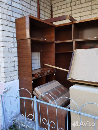 Отдам бесплатно различную мебель