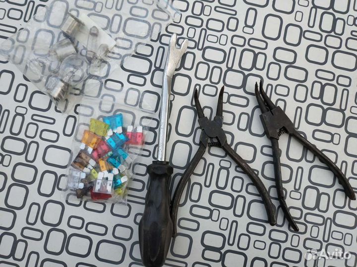 Лампочки съёмники предохранители