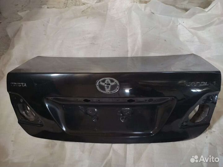 Крышка багажника Toyota Corolla 150