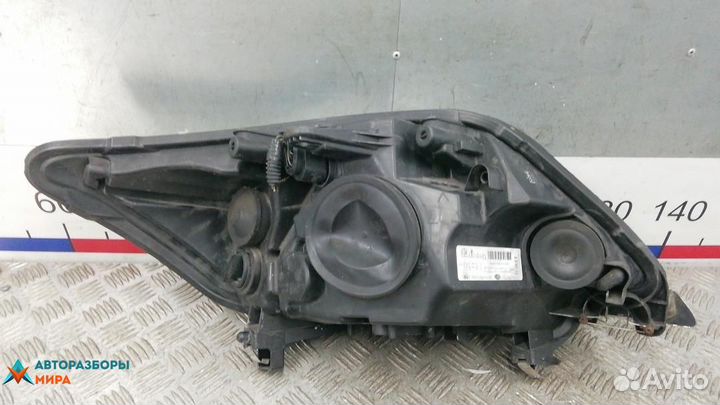 Фара левая Ford Kuga 2010