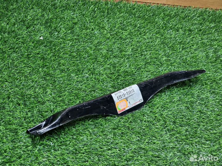 Планка замка капота Toyota 53215-33010