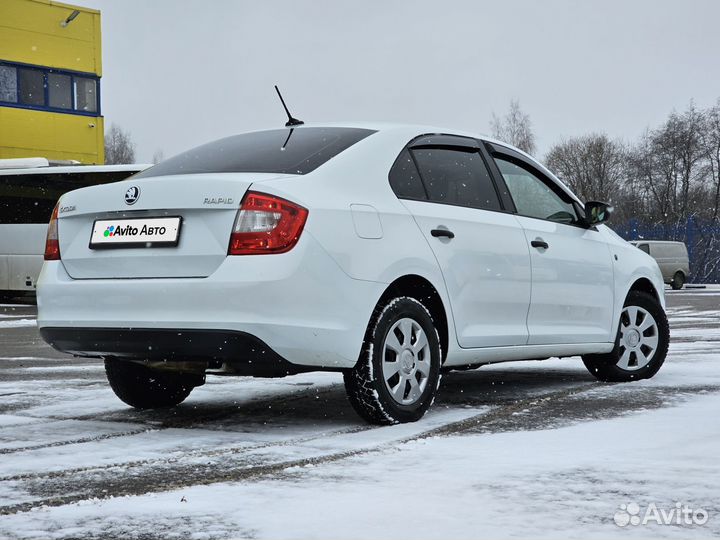 Skoda Rapid 1.6 МТ, 2017, 193 000 км