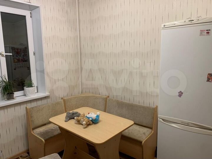 2-к. квартира, 52 м², 8/10 эт.