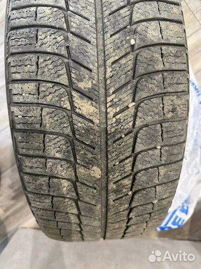 Michelin X-Ice XI3 235/45 R18