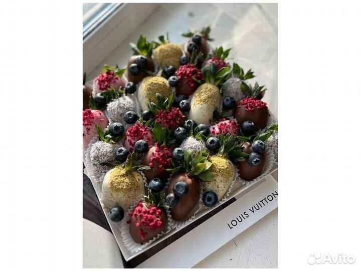 Клубника в шоколаде клубничный букет подарок KLL-6959