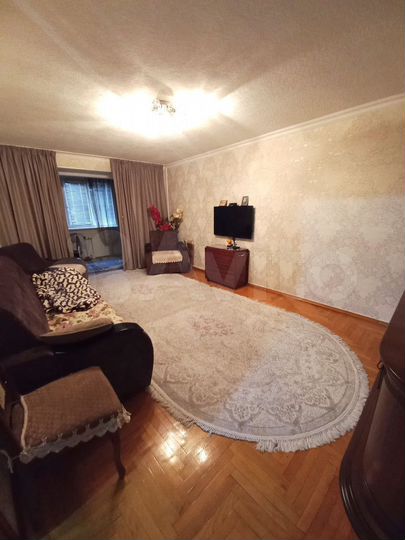 3-к. квартира, 90 м², 5/9 эт.