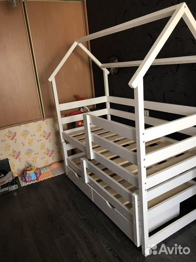 Кровать домик детская