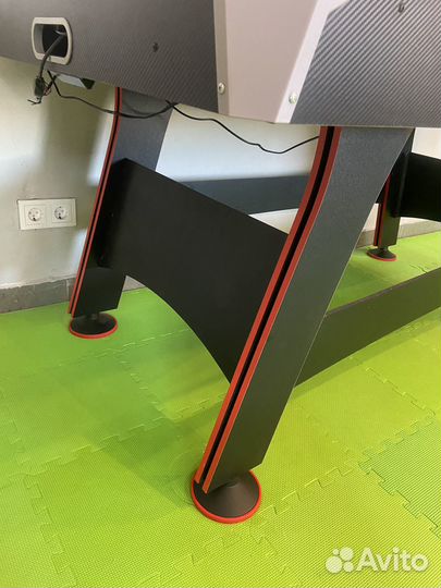 Настольный аэрохоккей