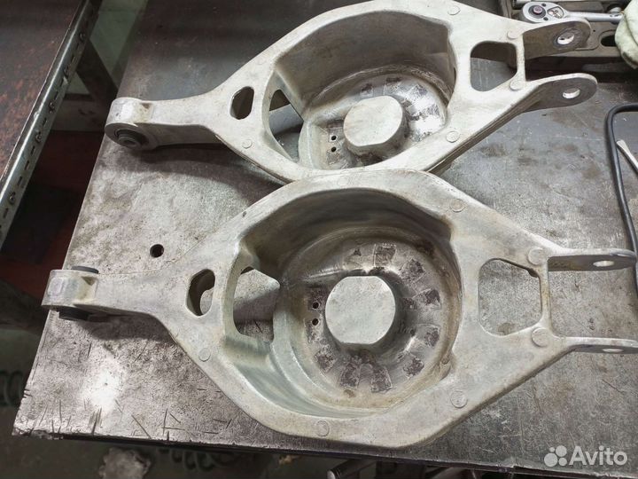 Nissan Teana J32 Рычаг задний 551B0JA000