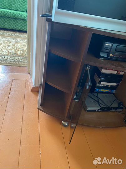 Тумба под телевизор