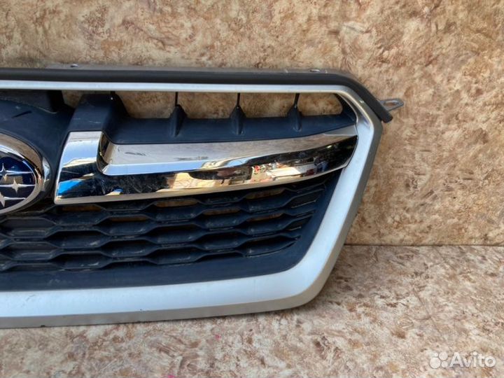 Решетка радиатора subaru impreza
