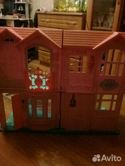 Домик кукольный