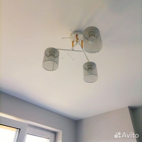 Люстра металлическая новая