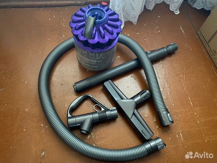 Комплектующие пылесоса Dyson DC52
