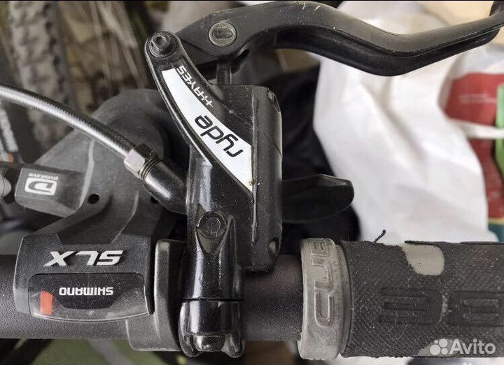 Велосипед cube