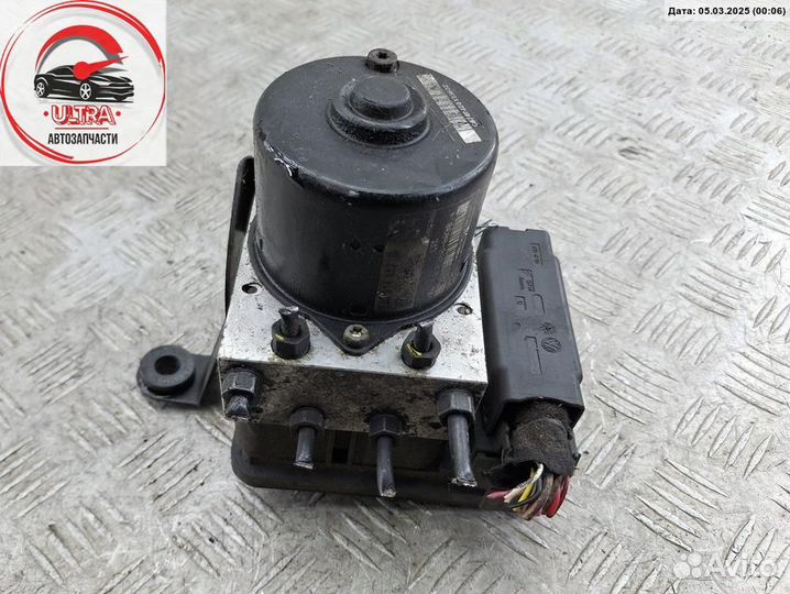 Блок ABS (Модуль абс) б/у Skoda Octavia mk1 (A4) 1c0907379k