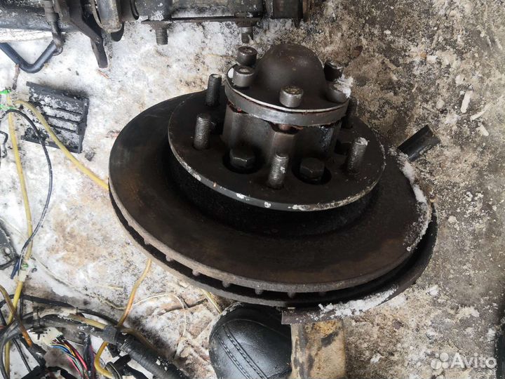 Кулак поворотный левый Great wall hover h2