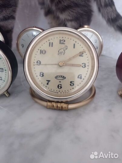 Будильник Мир, Дружба, Слава