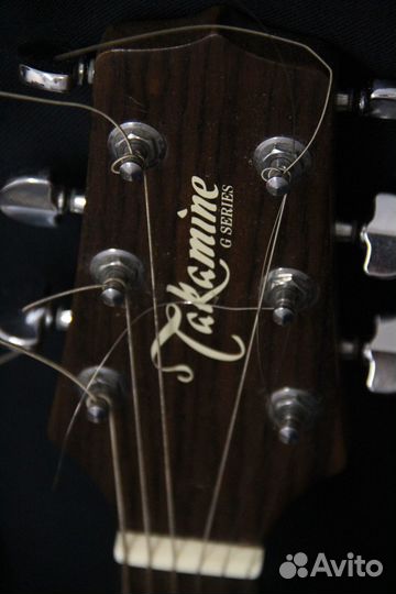 Электроакустическая гитара Takamine EGS 330SC