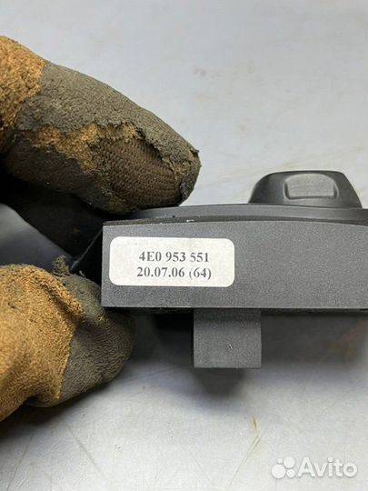 Джойстик регулировки рулевой колонки Audi A8 D3