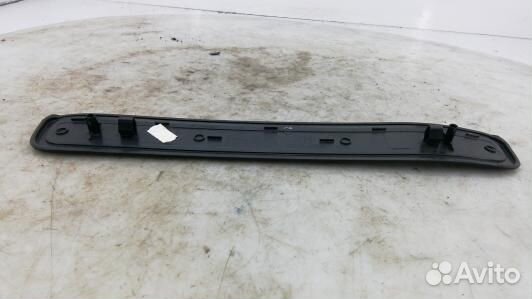 Накладка порога внутренняя правая toyota avensis T