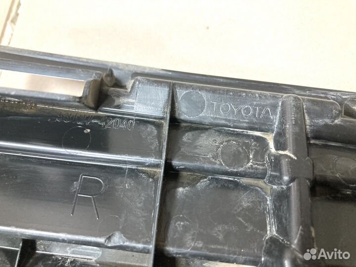 Решетка бампера правая Toyota RAV 4 2013-2019