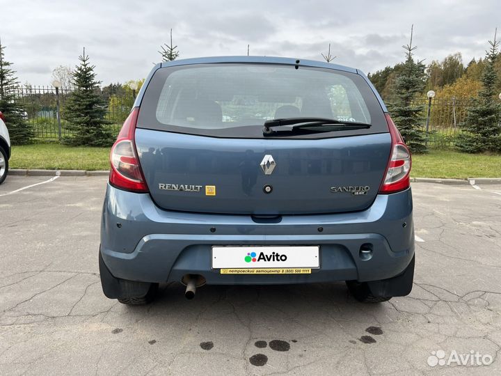 Renault Sandero 1.6 AT, 2012, 64 500 км