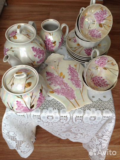 Продаю фарфоровый чайный сервиз на 5 персон