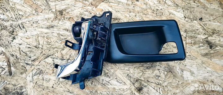 Ручка двери задняя правая Cadillac SRX 1