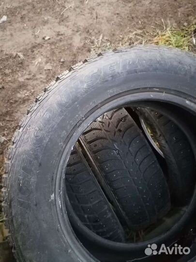 Bridgestone Ice Cruiser 5000 225/65 R17