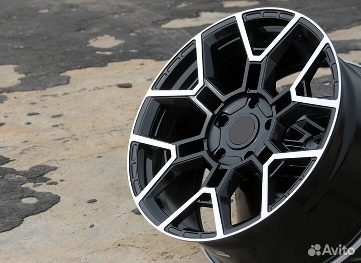 Литые диски R22 5X150 Toyota Tundra