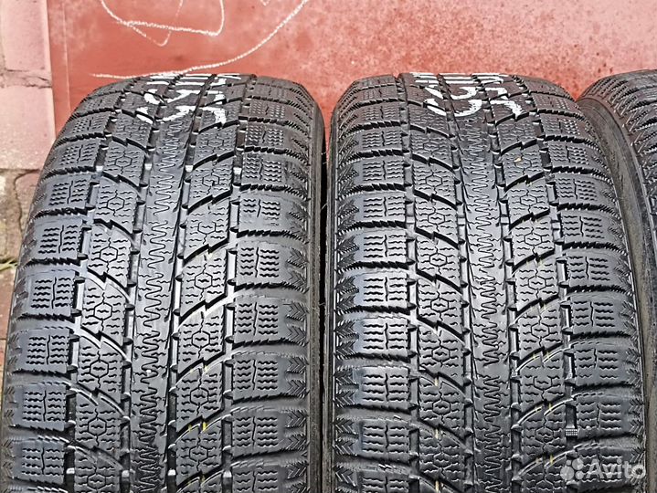 Toyo Observe GSi-5 215/55 R17 98Q