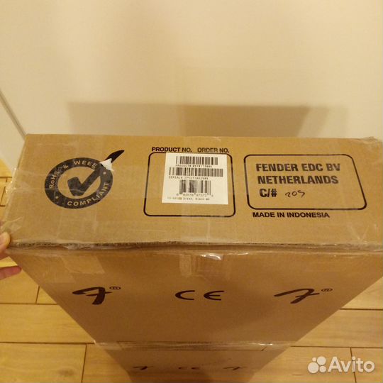 Коробка от гитары / коробка для гитары Fender