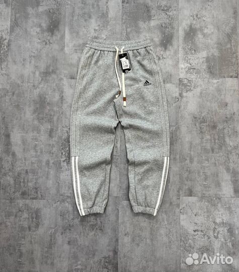 Спортивные штаны adidas