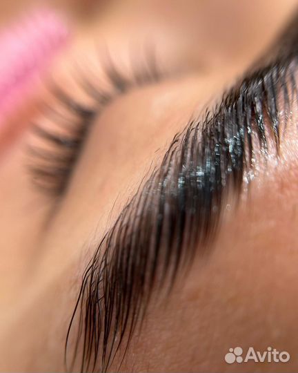 Ламинирование бровей