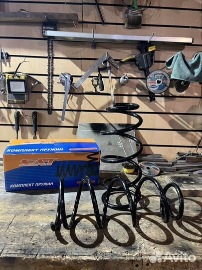 Пружины подвески, передние Nissan Sunny/Almera