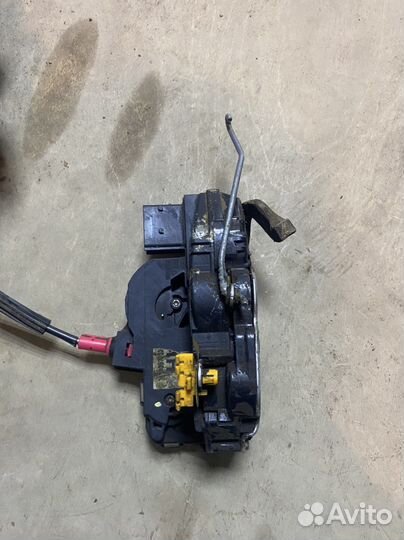 Шевроле авео т300 замок передней левой двери