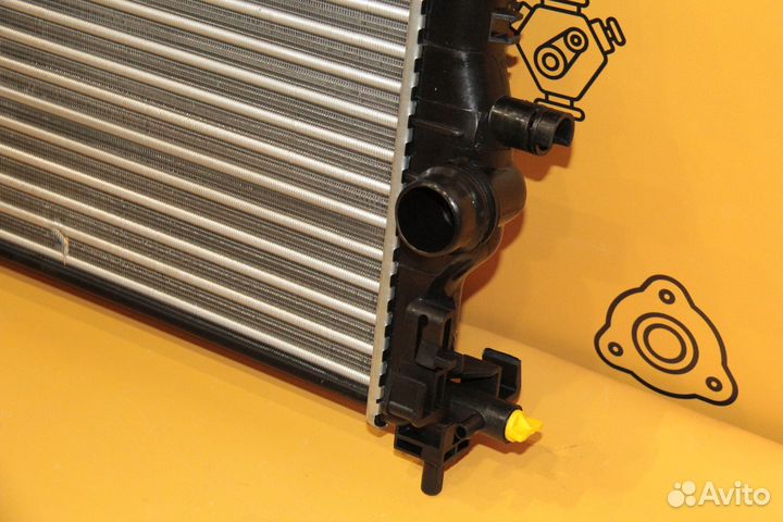 Радиатор двс АКПП Chevrolet Cruze 09 - 16