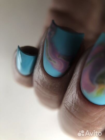 Маникюр и педикюр