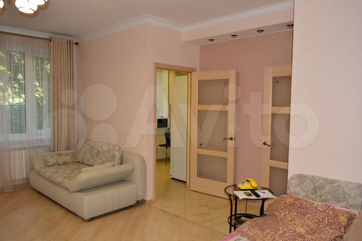 2-к. квартира, 50 м², 1/4 эт.