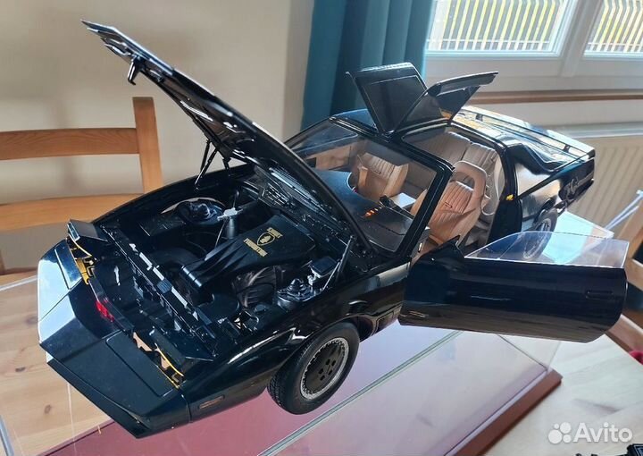 Модель 1:8 Knight Rider DeAgostini