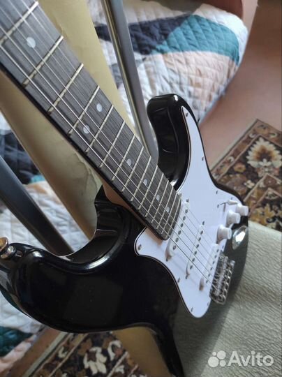Электрогитара Fender Squier Stratocaster