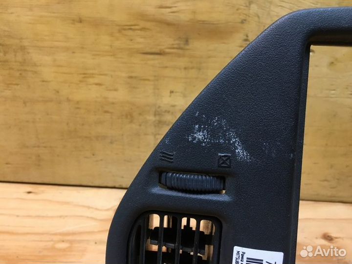 Рамка магнитолы Mitsubishi Dingo CQ2A 4G15 1999